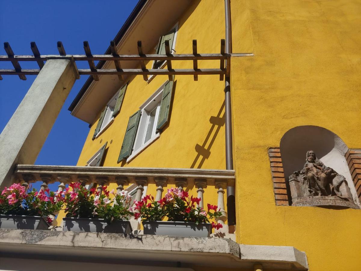 Appartamenti Baia Azzurra 3. Torbole Sul Garda Dış mekan fotoğraf
