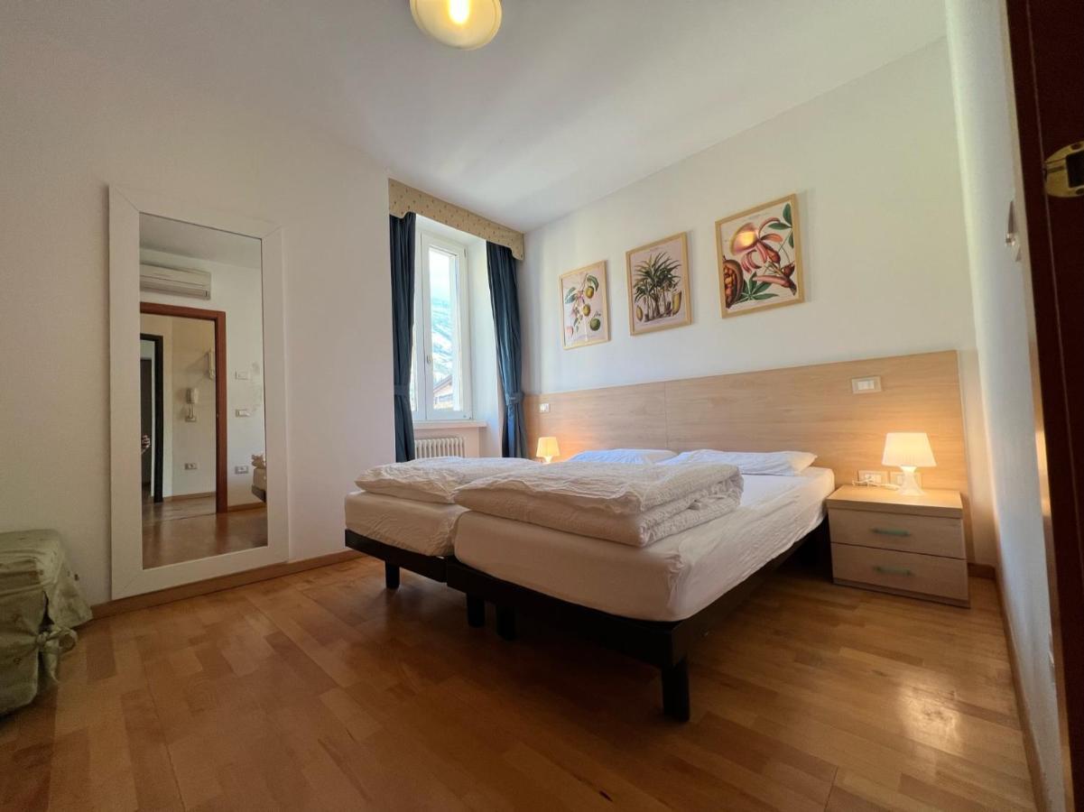 Appartamenti Baia Azzurra 3. Torbole Sul Garda Dış mekan fotoğraf